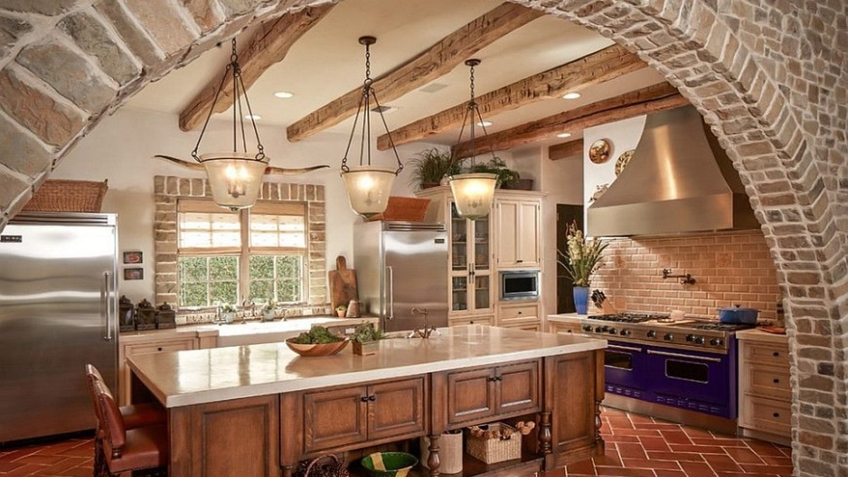 Terracotta and Cream kitchen tiles