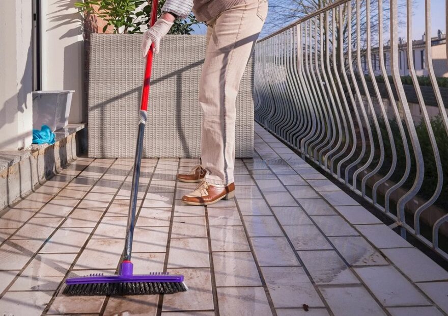 How to Clean Outdoor Tiles