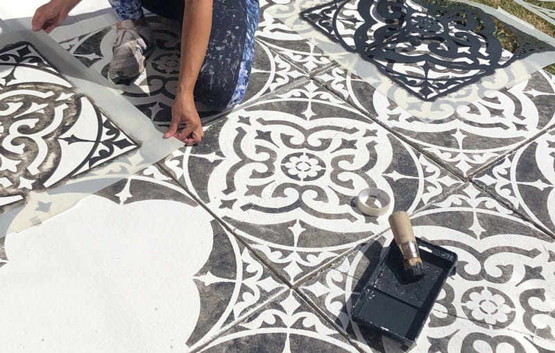 How to Paint Patio Slabs
